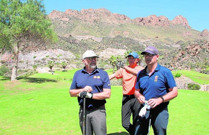 Foto 162004cd-097f-4ade-ba3b-412bcc2d91eb. Maison avec parking dans San Juan de los Terreros