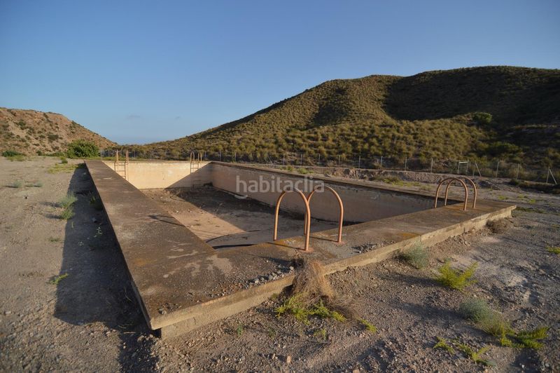 Foto df0388e2-5a2f-440e-bf9e-e96f81e06053. Masia amb aparcament a Águilas