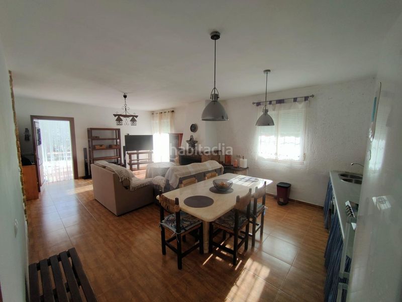 Foto 6963959f-43ff-48e8-9a23-c172dcd5830b. Casa amb aparcament a Albox