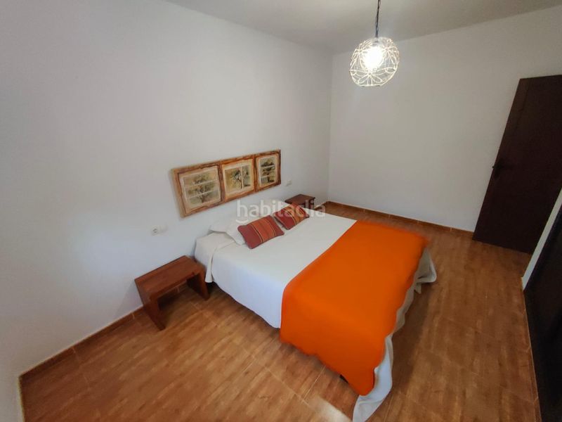 Foto eb29760f-109d-4628-8c75-5ef941bbc24a. Casa amb aparcament a Albox