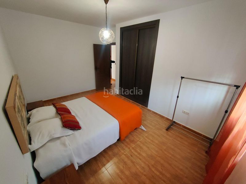 Foto f488a6b9-c8c0-4cec-8090-88f937139706. Casa amb aparcament a Albox