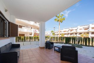Planta baixa a San Juan de los Terreros. Exclusivo apartamento en esquina de 2 dormitorios con jardín en