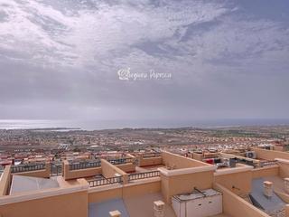 Zweistöckige Wohnung  Telde. Dúplex con terraza privada y vistas al mar en caleta de fuste