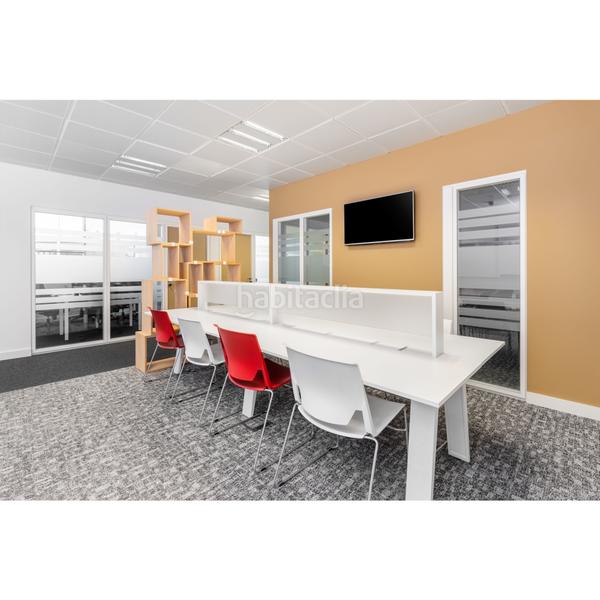 Foto 44f55cd2-6671-4891-a4e0-895d3bd0d466. Miete büro in avenida fuente de la mora 9 in Virgen del Cortijo-Manoteras Madrid