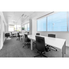 Büro in Avenida Fuente de la Mora 9