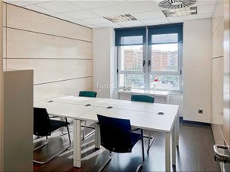 Foto 58e64802-613c-40eb-8ad8-9ef3b6157176. Rent office space in calle de maría de molina 39 in Madrid