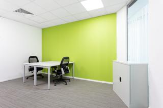 Miete Büro in Avenida de europa 19. Encuentre un espacio de oficinas en la moraleja para 2 personas