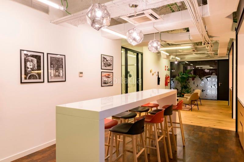 Foto 89fcad1d-5bcf-4fa3-b41d-49e87e0775b9. Miete büro in calle de méndez álvaro 20 in Palos de Moguer Madrid