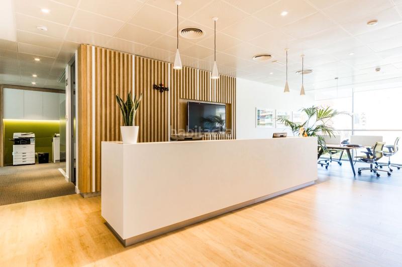 Foto 92d5620f-bd48-4613-bde5-32febc4d24e1. Location bureau dans carrer de can ràbia 3-5 dans Tres Torres Barcelona