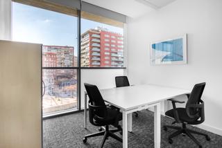 Location Bureau à Carrer de can ràbia 3-5. Un espacio de oficinas profesionales en forum sarria con condici