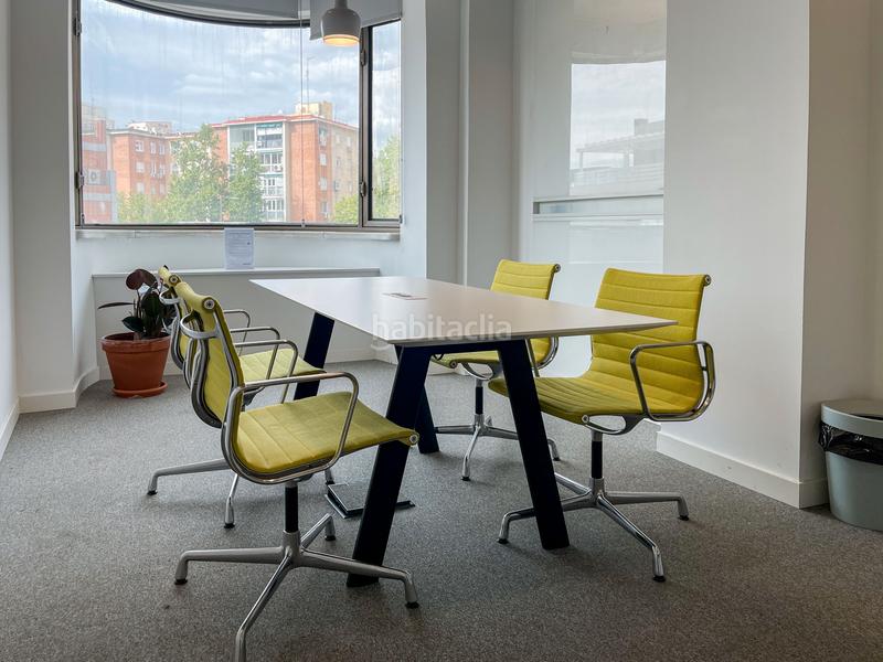 Foto f84d3905-b85f-474f-a81b-caebddaa8af8. Location bureau dans calle de maría de molina 41 dans Madrid