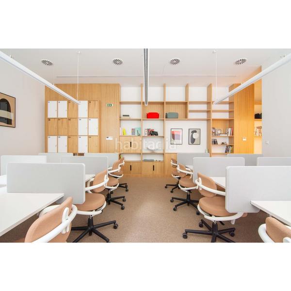 Foto e820884a-3236-48e2-aeb0-be0daf1a52c9. Location bureau dans calle vía de los poblados 1 dans Madrid