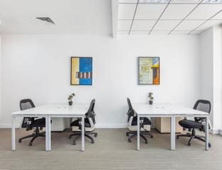 Rent Office space in Carrer d'osona 2. Encuentre un espacio de oficinas en barcelona, mas blau para 4 p