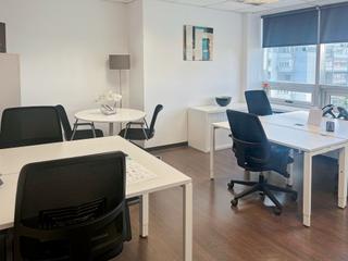 Miete Büro in Calle de maría de molina 39. Disfrute de oficinas privadas profesionales en alquiler con todo