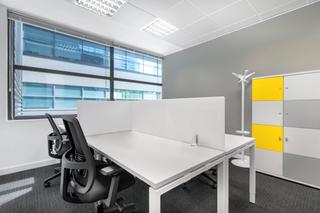 Lloguer Oficina a Calle de martínez villergas 49. Disfrute de acceso con todo incluido a espacios de coworking en