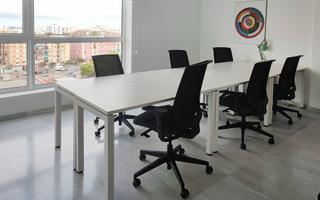 Location Bureau à Avinguda de les corts valencianes 58. Disfrute de oficinas privadas profesionales en alquiler con todo