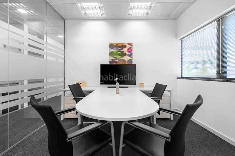 Foto b033e812-11b0-481e-ae8a-abfc8565e5ae. Lloguer oficina a calle de gabriel garcía márquez 4 a Rozas de Madrid (Las)