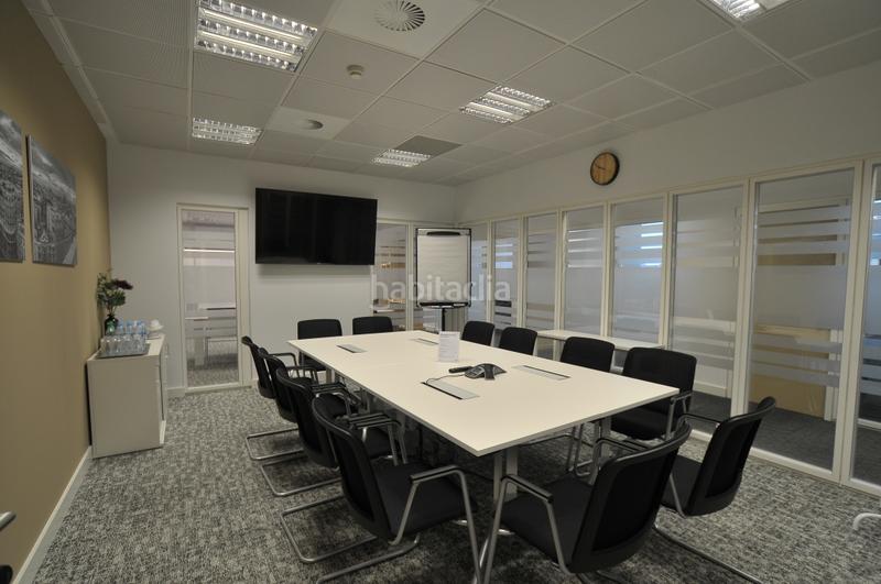 Foto f316b180-315f-4a68-a6e1-b79eb7a21450. Affitto ufficio in avenida fuente de la mora 9 in Madrid