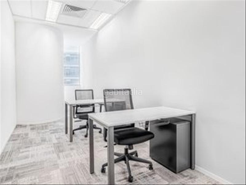 Foto 581d4adf-ff26-4a60-ba56-516bc605fe92. Rent office space in paseo de la castellana 200 in Madrid