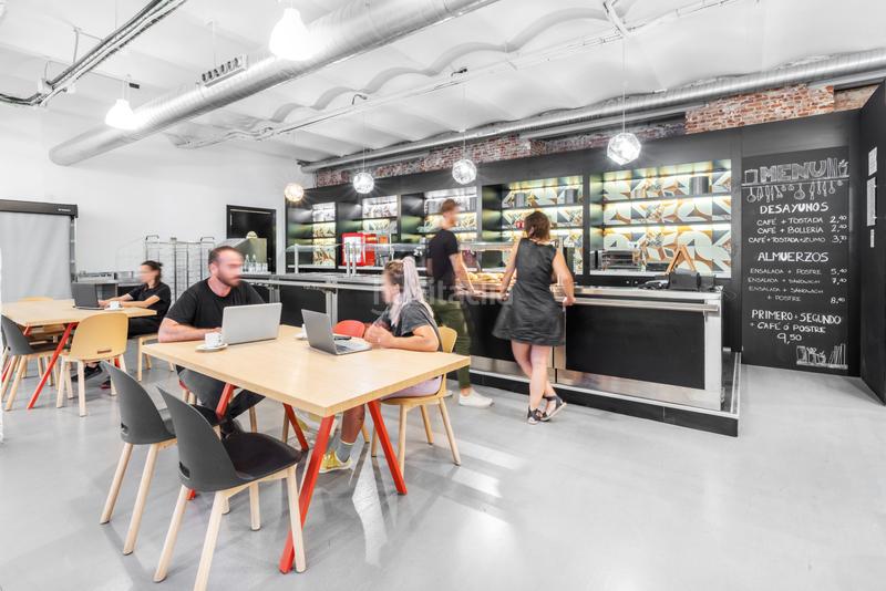 Foto 1f0200b3-46e0-48f3-87da-9c5e7a49e3d4. Alquiler oficina en calle de manzanares 4 oficina privada profesional en alquiler , spaces rio con condiciones totalmente flexibles en Madrid