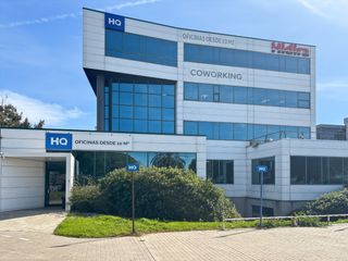 Lloguer Oficina a Carrer d'osona 2. Oficina privada en alquiler con todos los servicios para usted y