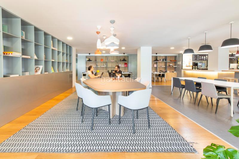 Foto ef80ee5f-b0d3-4b89-8948-fd21f83b0d11. Miete büro in calle de alfonso xii 62 in Jerónimos Madrid