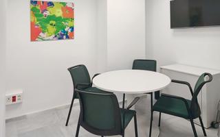 Location Bureau à Avinguda de les corts valencianes 58. Oficina privada en alquiler para 2 personas en sorolla center