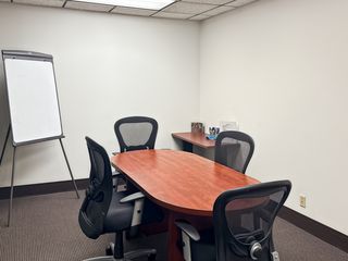 Affitto Ufficio in Avinguda de les corts valencianes 58. Disfrute de acceso a oficinas privadas profesionales en alquiler