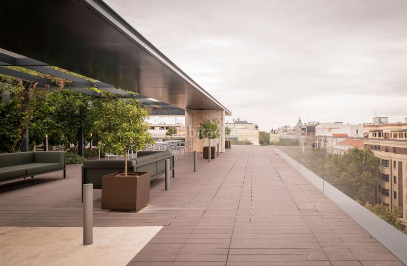 Foto e4cc9ffa-c003-40fd-a1e7-814fcc71bfbe. Lloguer oficina a calle velázquez 34 a Recoletos Madrid