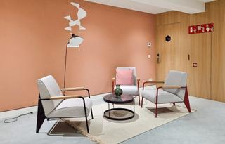Rent Office space in Via augusta 123. Acceso con todo incluido a un espacio de coworking en spaces pla