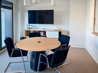 Miete Büro in Via augusta 123. Encuentra una oficina de espacio abierto en spaces plaza molina
