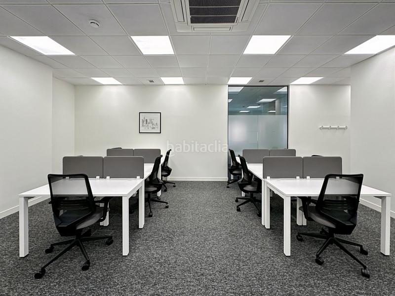 Foto 2af4b0bf-e823-42f7-b682-82564f2f5618. Miete büro in calle de isabel colbrand 6 in Las Tablas Madrid