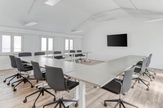 Location Bureau à Camí de can camps 17 - 19. Oficinas en espacios abiertos listas para usarse para 10 persona