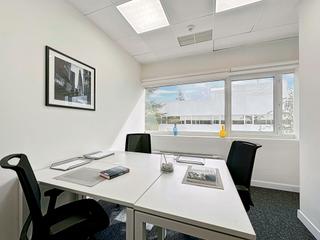 Location Bureau à Ronda de poniente 2. Oficina privada profesional en alquiler en madrid, tres cantos c