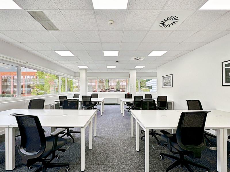 Foto 5a015230-96d3-4046-addf-83dbdb21debe. Alquiler oficina en ronda de poniente 2 oficina privada en alquiler para 4 personas en madrid, en Tres Cantos