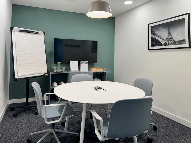 Foto 06396752-2792-44ee-ba10-427333757001. Miete büro in ronda de poniente 2 in Estación-Centro Tres Cantos