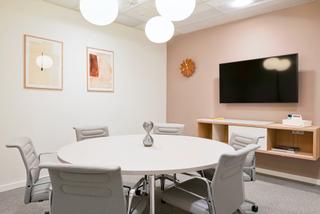 Rent Office space in Carrer de monsenyor palmer 1. Acceso diario las 24 horas a una oficina de espacio abierto para