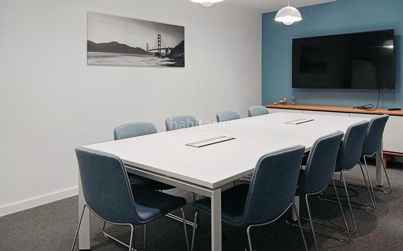 Foto b5869ad6-5fd6-4efa-990f-a4d9aef18358. Rent office space in calle gobelas 35 in La Florida - El Plantío Madrid