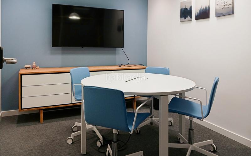 Foto e7ff43e2-9529-431e-a01c-722552518529. Rent office space in calle gobelas 35 in La Florida - El Plantío Madrid