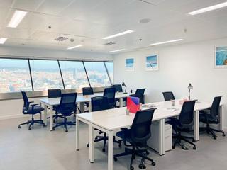 Rent Office space in Carrer de la marina 16-18. Oficinas de ensueño a medida para 4 personas en barcelona, space