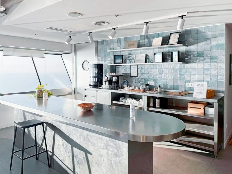 Foto 9b2e976e-0c7e-4010-8f22-aa978f4c3535. Affitto ufficio in carrer de la marina 16-18 in La Vila Olímpica del Poblenou Barcelona