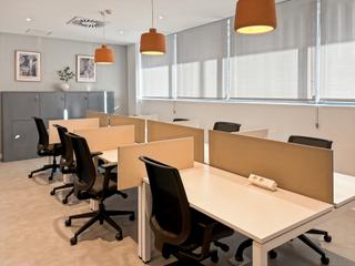 Location Bureau à Calle almutamid 6. Disfrute de acceso con todo incluido a espacios de coworking en