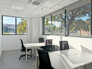 Lloguer Oficina a Calle almutamid 6. Un espacio de oficinas profesionales en sevilla, camas con condi