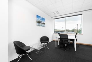 Lloguer Oficina a Avenida de la hispanidad 6. Oficinas privadas con todos los servicios para usted y su equipo
