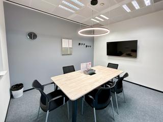 Office space in Avenida de la Hispanidad 6