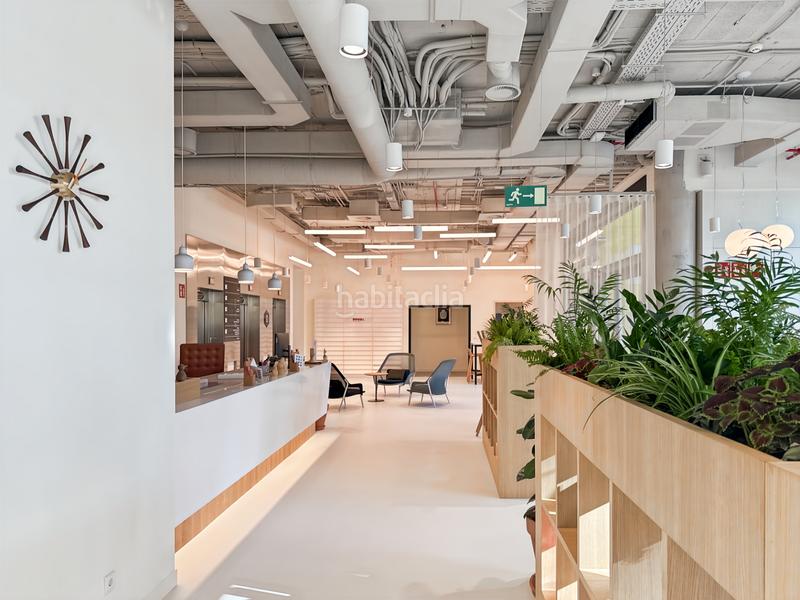 Foto ef5a919e-242c-4a6b-8b2f-b956579ff307. Rent office space in calle de santa leonor 65 in Simancas Madrid