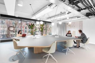 Location Bureau à Passeig de la zona franca 105. Trabaja en barcelona, torre llevant o en cualquier otro sitio de