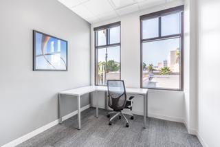 Location Bureau à Passeig de la zona franca 105. Oficinas de ensueño a medida para 1 persona en barcelona, torre