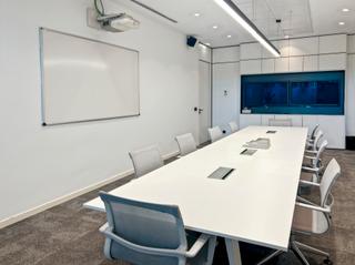 Office space in Calle de la Ribera del Loira 16