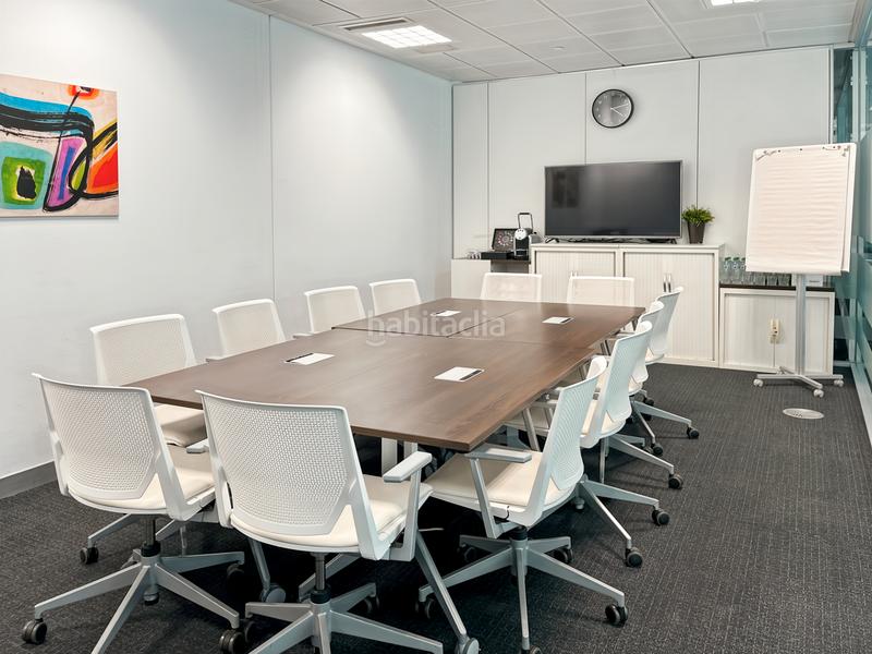 Foto 30637d5e-6927-4f2f-a151-c16ed8f70858. Rent office space in paseo de la castellana 259c in Madrid